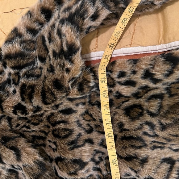 H&M faux leopard coat - Picture 3 of 5